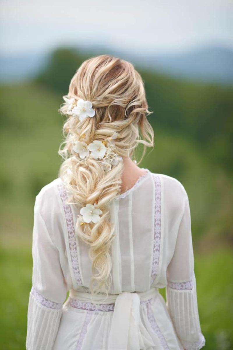 girl hair from behind  1.jpg